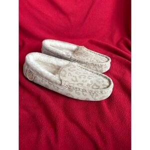DLux by Dearfoams Leopard Print Moccasin Slippers – Plush Lined